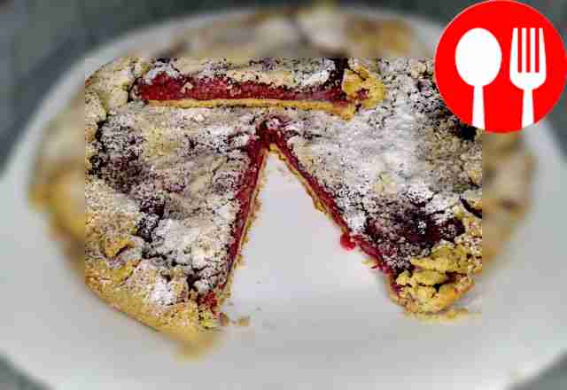 Хрустящий штрейзельный пирог с малиной