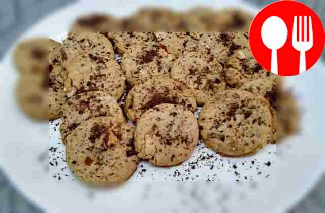 Delicious gingerbread with berries