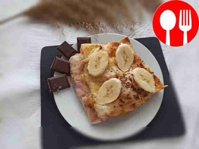 Запеканка с творожно-фруктовой начинкой