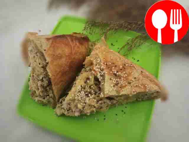 Слоеный пирог с курицей