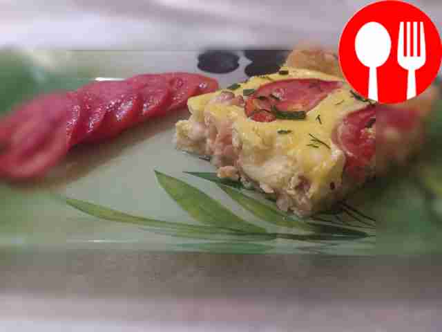 Открытый пирог с семгой, черри и моцареллой Open pie with salmon, cherry tomatoes and mozzarella