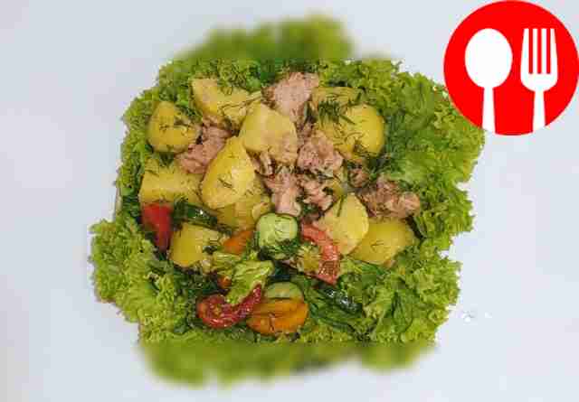 Tender salad with tuna and potatoes