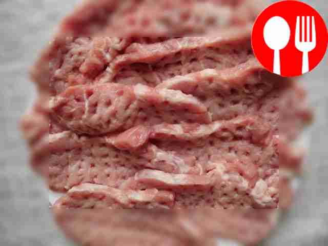 Cut the meat into chops and pound lightly...