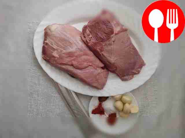 Trim the meat from chaff and fat, wash and...