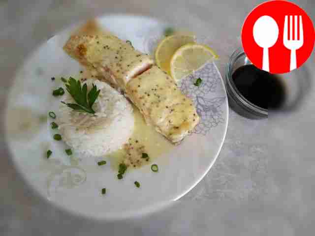 Red fish with cream sauce