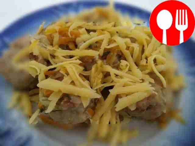 Turkey meatballs with rice and carrots