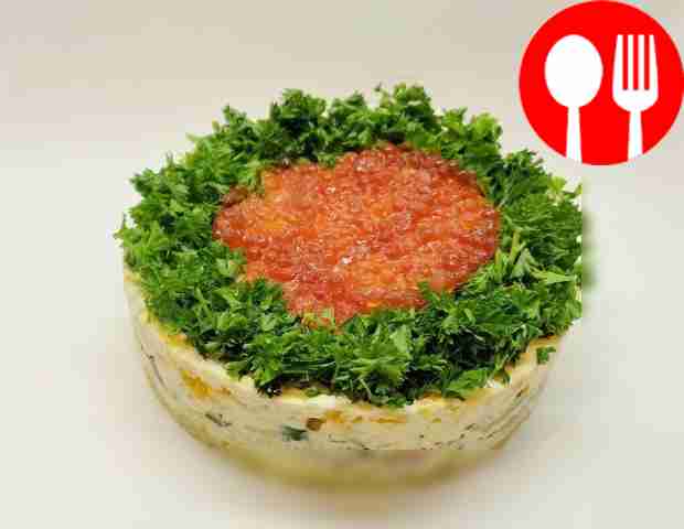 Изысканный салат с форелью