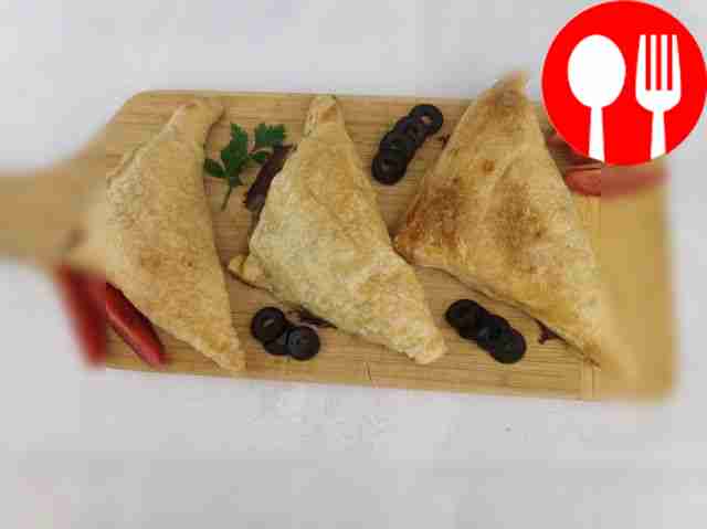 Puff samsa with minced meat