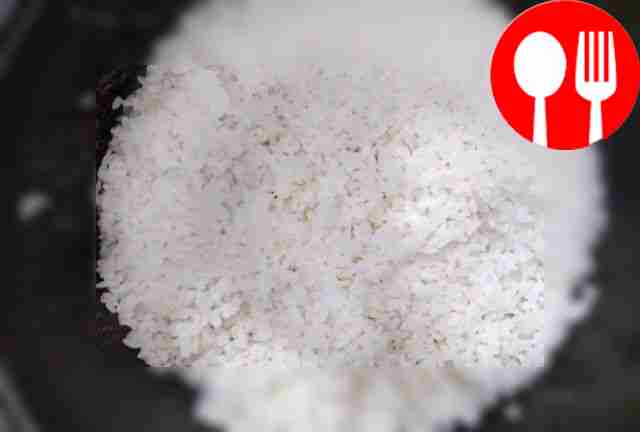 Сначала сварите рис: 1 стакан крупы на 1,5...