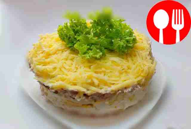 Delicious salad with tuna and corn