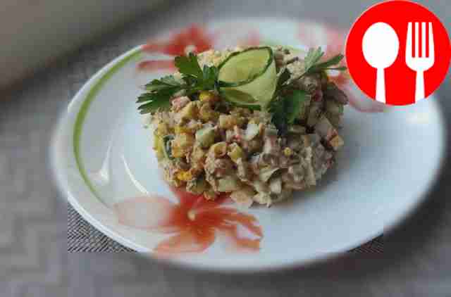 Delicate tuna and crab sticks salad