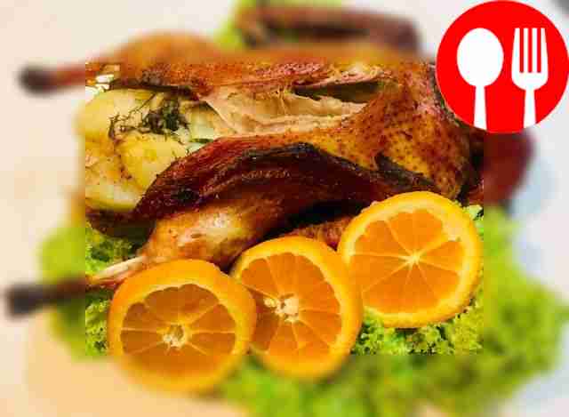 Запеченная утка с картофелем