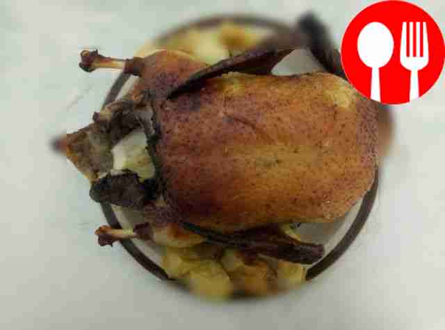 Duck with apples in honey-mustard marinade