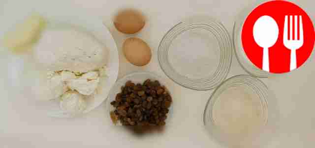 Растопите сливочное масло или подержите его в...