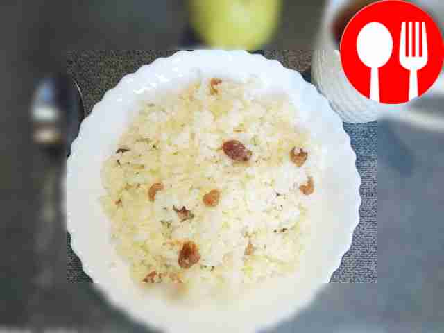 Молочная рисовая каша с изюмом в мультиварке