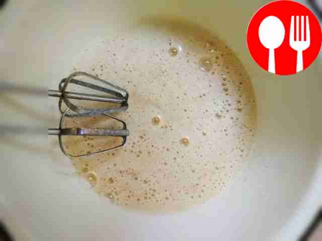 Beat the eggs with sugar with a mixer, melt...