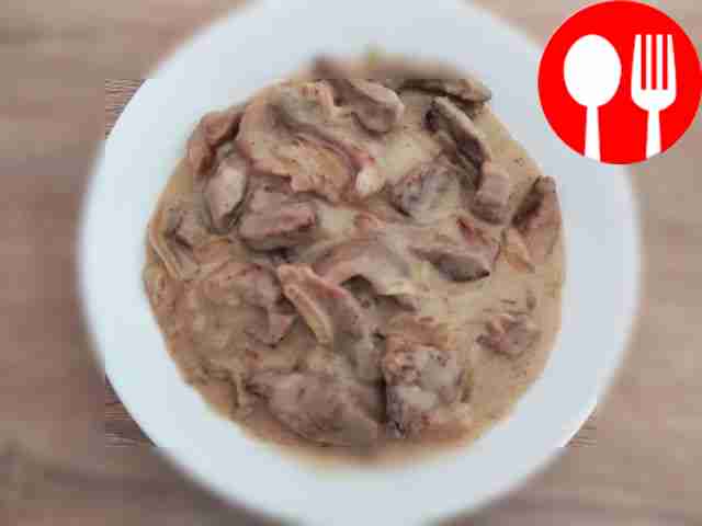 Tender meat in creamy sauce