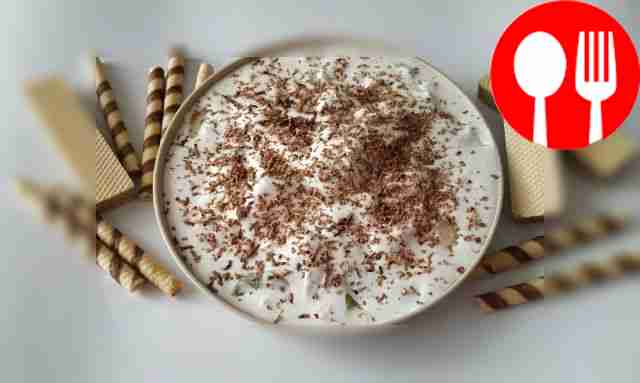 Summer fruit salad with ice cream