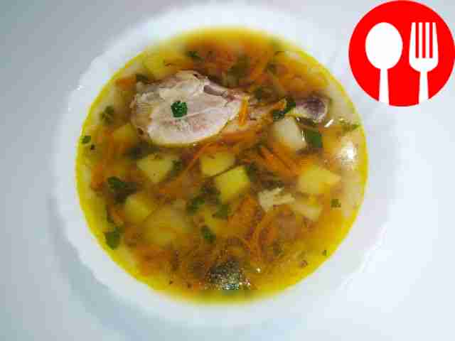 Гречневый суп с куриной голенью