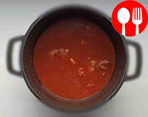 Свинина в томатном соусе Pork in tomato sauce