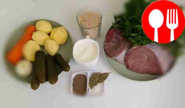 Хорошенько промойте мясо. Очистите лук,...