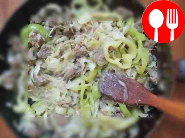 Fry the meat and onions in a frying pan,...