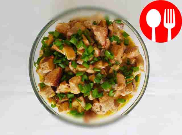 Pork with champignons in sour cream sauce