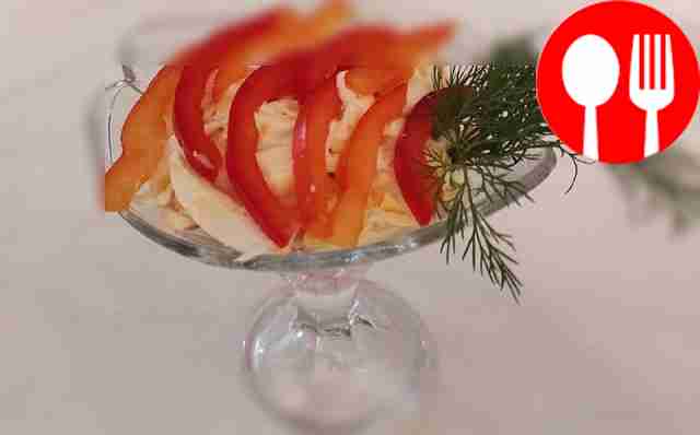 Если есть свежая зелень, ею можно украсить...