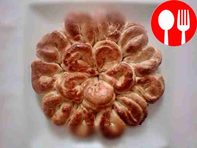 Отрывной пирог с чесноком и зеленью Tear-off pie with garlic and herbs