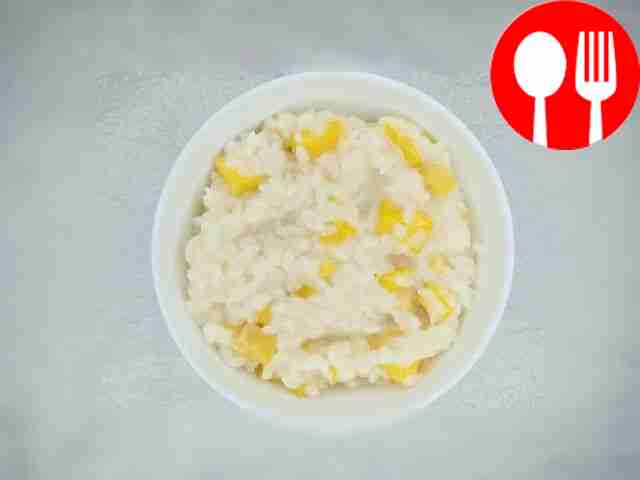 Exotic porridge with mango