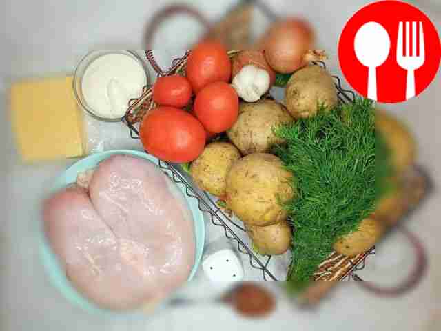 Wash the tomatoes, potatoes and onions. Peel...