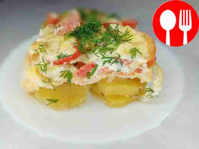 Appetizing chicken with vegetables in the oven