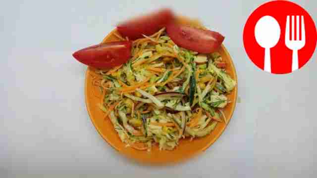 Популярный салат с крабовыми палочками