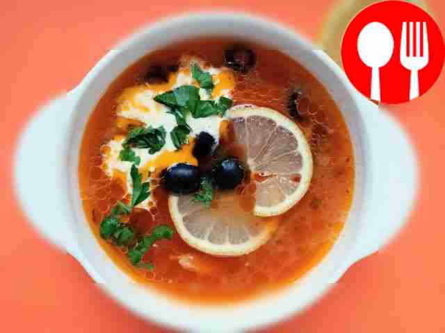 Delicious soup with smoked chicken and rice