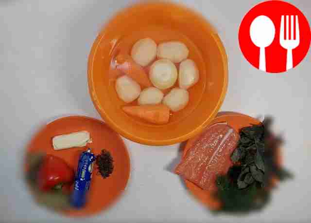 Wash the fish thoroughly and dry on a paper...