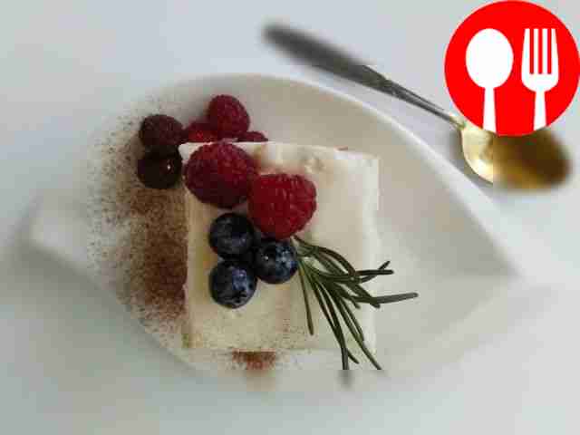 Delicate cake with butter cream