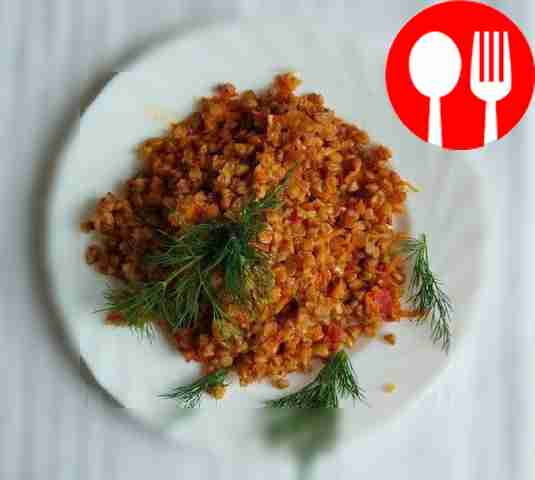 Сочная гречневая каша с помидорами Juicy buckwheat porridge with tomatoes