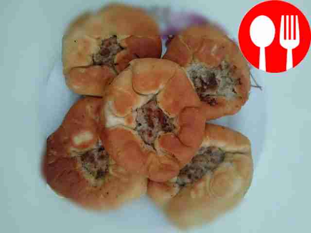Belyashi with minced beef and onions