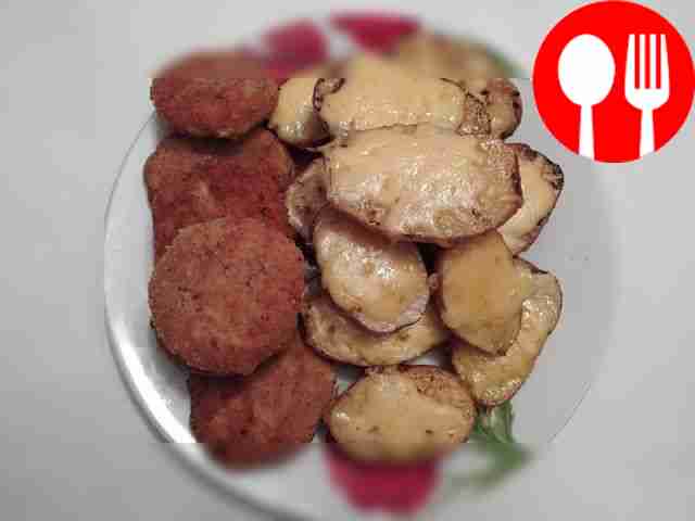Classic potatoes with minced chicken