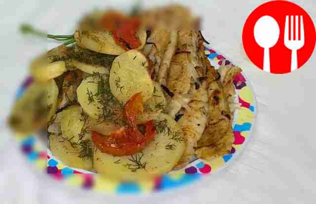 Запеченный хек с картофелем