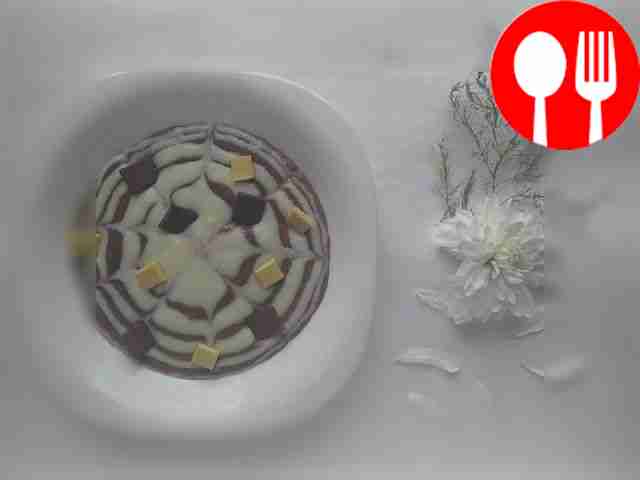 Легкая манная каша на молоке с какао и шоколадом