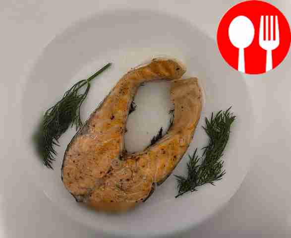 Tender salmon in foil