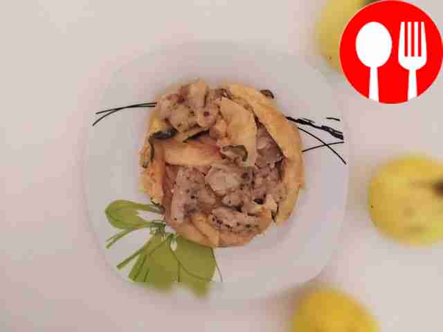 Baked duck in foil with quince