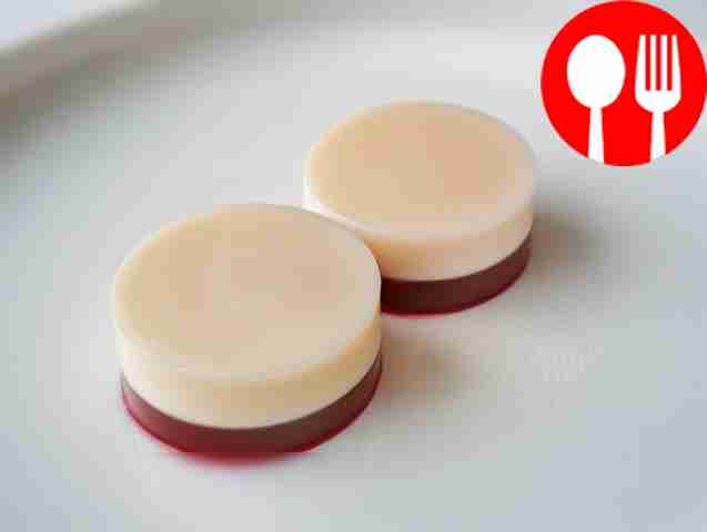 Milk-cranberry soufflé