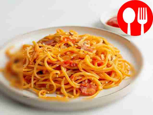 Bacon with ketchup for pasta