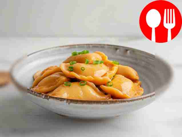 Вареники с зеленым луком Dumplings with green onions