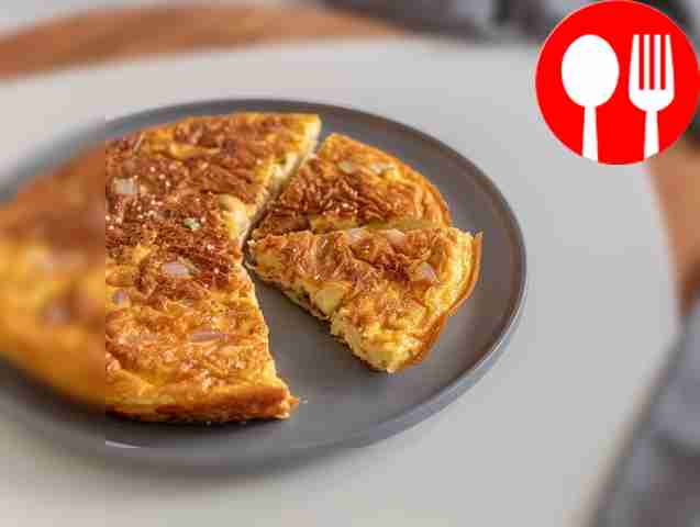 Fried egg or omelet with cabbage