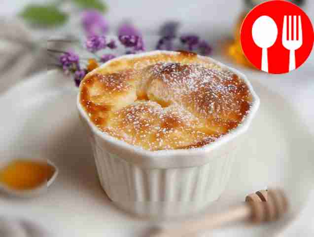 Honey soufflé with dried apricots