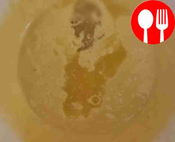 Выжмите сок из апельсинов и введите его в...