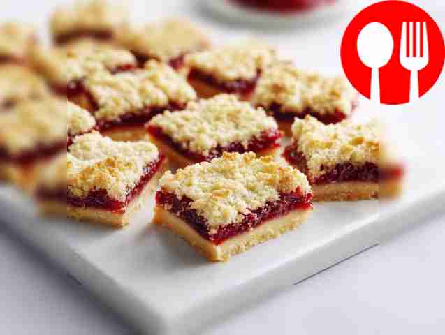 Тертый пирог с малиновым джемом Grated pie with raspberry jam